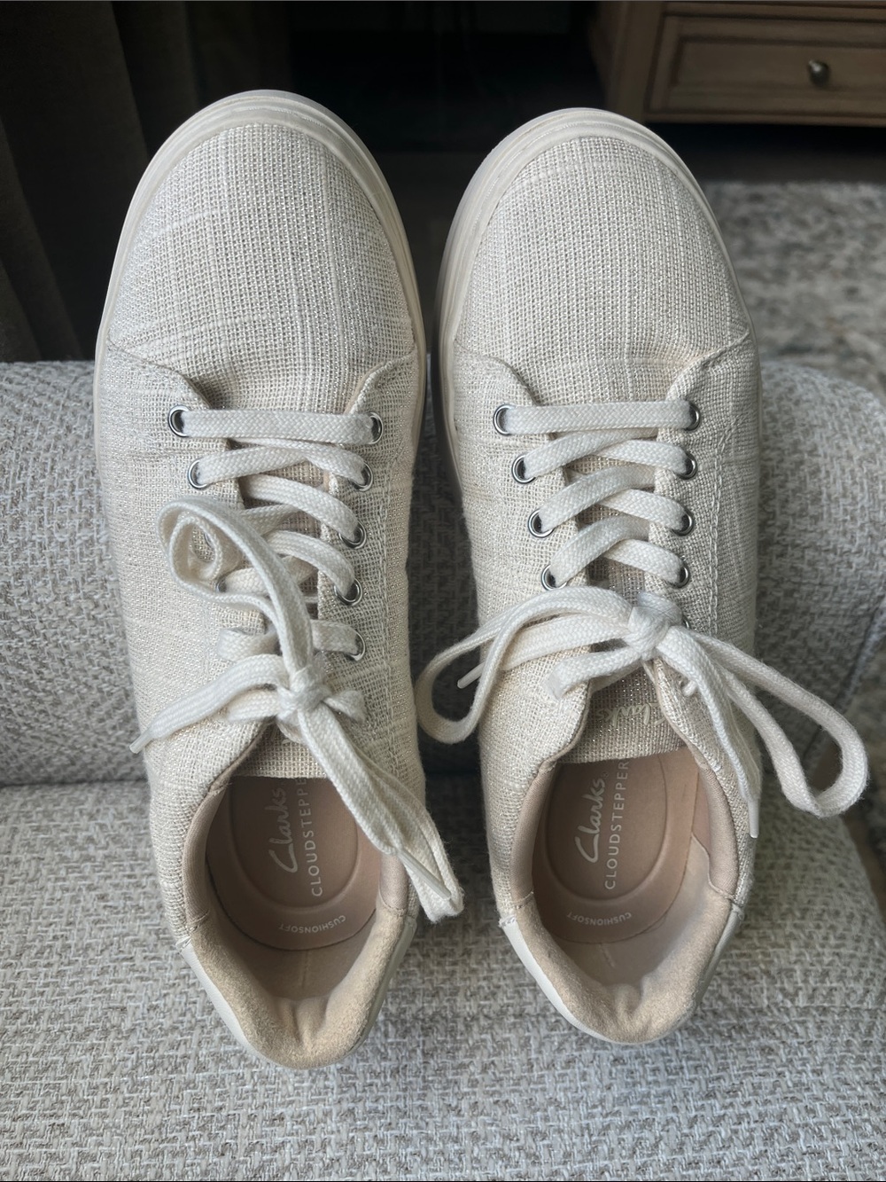Clarks Womens Cloudstepper Platform Sneakers
